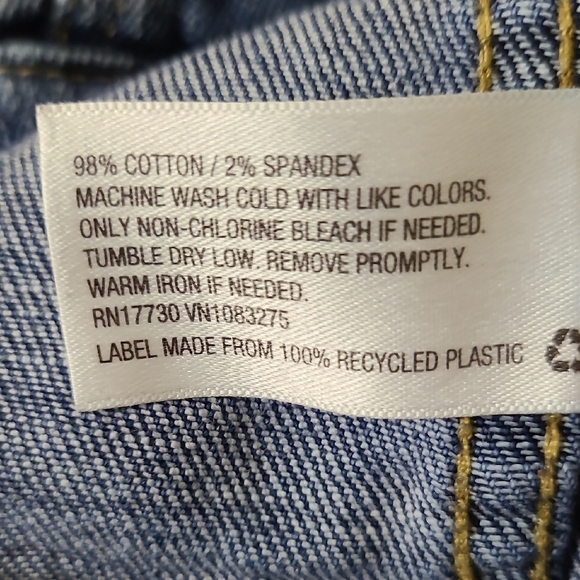 MOSSIMO Women's Blue Distressed Denim Trucker Jacket - Size Medium - Picture 12 of 13